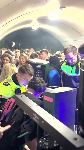 Illegal rave in Ireland 😎🇮🇪🍀 | Techyesnotechno