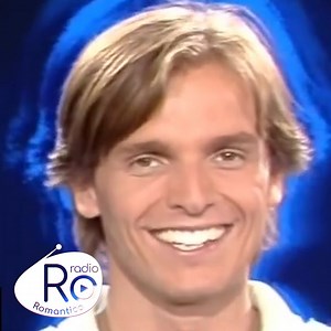 16 agosto 1982, un giovane Miguel Bosè è ai vertici delle classifiche con “Bravi ragazzi”. Il disco debutta all'ottavo posto ma poi diventa subito una hit rimanendo in classifica fino al 13 novembre trionfando anche all'edizione di quell'anno del Festivalbar. Visita il nostro sito https://www.romanticaradio.it Siamo anche su Instagram https://www.instagram.com/romantica_radio/ Siamo anche su Tiktok https://www.tiktok.com/@romanticaradio?_t=8UYWZSBE1lV&_r #romanticaradio #miguelbose #canzonidisuc