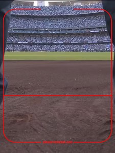 El rapero Ice Cube hizo este sábado una inesperada aparición en el Dodgers Stadium previo al play ball del Juego 2 de la Serie Mundial de la Major League Baseball (MLB) entre New York Yankees y Los Angeles Dodgers. El actor y rapero hizo estallar el Dodgers Stadium antes del play ball del segundo juego del Clásico de Otoño | Hip-Hop Venezolano.