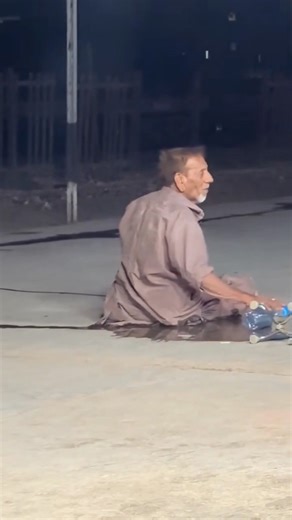 Some people hide their pain behind a smile 💔 | Romantic - Diary