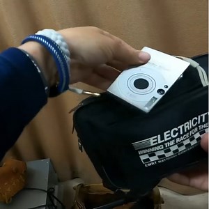 145K views · 1.3K reactions | I Couldn't Believe This Garage Sale Sign! | Commonwealth Picker | Facebook