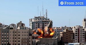 Gaza tower housing AP, Al Jazeera collapses after Israeli missile strike