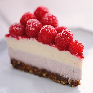 Vegan Raspberry Cheesecake