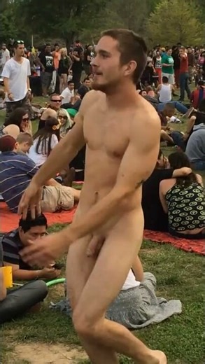 Reggae Fest 2014 streaker