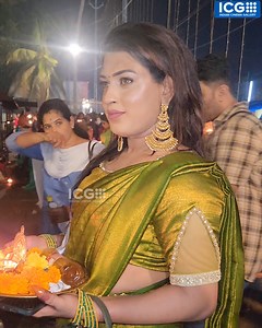 118K views · 684 reactions | പെൺവേഷമോ അതോ പെണ്ണ് തന്നയെയോ? ഇതിൽ ഏതു സുന്ദരിയെയായാണ് നിങ്ങൾക്ക് ഇഷ്ടപെട്ടത്? | Indian Cinema Gallery | Facebook