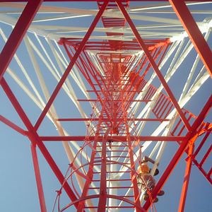 [Hot Item] Durable 3-Legged Tubular Antenna Tower with Hot-DIP Galvanization