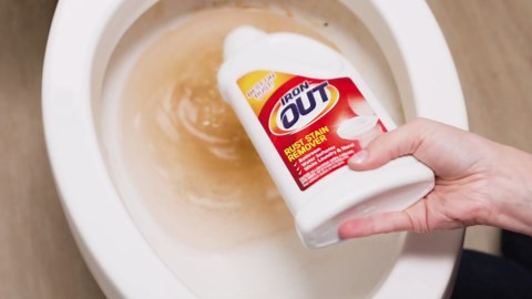 Iron OUT Rust Stain Remover Spray Gel, Remove Rust Stains in Bathrooms, Kitchens, Laundry, and Outdoors, Made in the USA, 24 Ounces