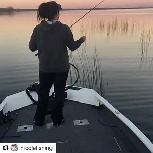 #fishingfriday what’s your favorite technique? Comment below! Happy fishing Friday! #womenwhofish #girlswhofish #nicolefishing #flipping #flippingajig #jigsareforpigs #jigs #mnfishing #fishing #bassfishing #alumacraft #fishingvideo #video #instagramvideo #viralvideo #bassfishingvideo #slowmotion #slowmotionvideo ❤️🎣 | Nicole Jacobs Fishing