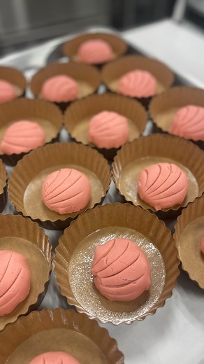 Miss Jazmin is hard at work making mini conchas for the Dia De Los Muertos celebration this Saturday 🌼She has been working on perfecting this recipe at our Del Sol Bakery since last year. I am always glad to be a taste tester for her creations, and I can’t wait for you to try these 🙌 . . . #diadelosmuertos #dayofthedead #rememberme #farmtoschool #schoolmeals #coco #multiculturalcooking | Ashley Martinez
