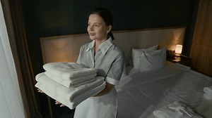 Retrato de una ama de llaves: video de stock (totalmente libre de regalías) 3784415795 | Shutterstock