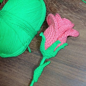 9.1K views · 382 reactions | Tutorial sencillo y fácil de como hacer una rosa pétalo por pétalo #tutorial #tejidoscrochet | Crochet Melros | Facebook