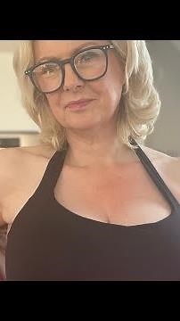 Halter neck bra top try on