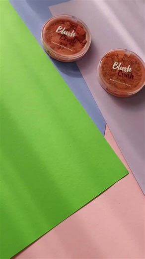 Blush Crush: Applying Compact Powder Like a Pro