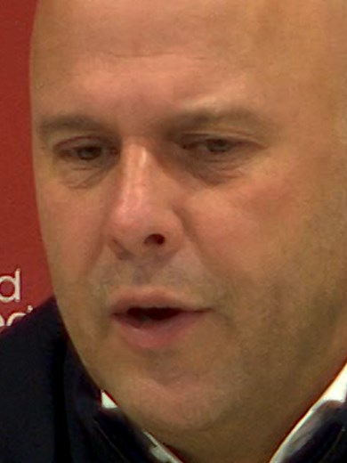 Arne Slot's Praise for Virgil van Dijk: A Liverpool Favorite