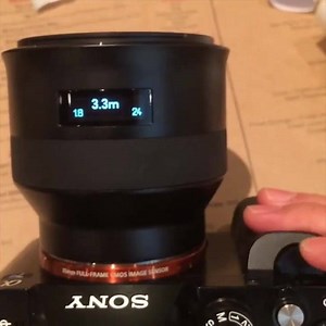 12K views · 178 shares | Nova Lente da Carl Zeiss Batis, com display oled no topo, foda ou não ? The new Carl Zeiss Batis lens with oled display on top, pretty cool, hum ? https://youtu.be/EsH7oGDv3_k | Paranormal.Plus | Facebook
