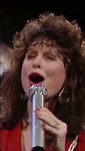 Waylon Jennings and Jessie Colter with "Honky Tonk Angels" from Austin City Limits