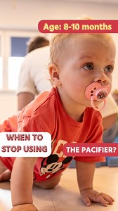 The pacifier has been used for generations. I’m a fan of using pacifiers as a calming tool and to satisfy the sucking reflex! 👼 This reflex in infants is very strong in the first months of life. From around 10-12 months, it starts to fade and typically disappears between ages 1 and 2 (though this can vary individually). The pacifier is a tried-and-true way to meet our little one’s natural needs, which helps ease their sensory discomforts. 😅 Once, a young speech therapist had a go at me after I