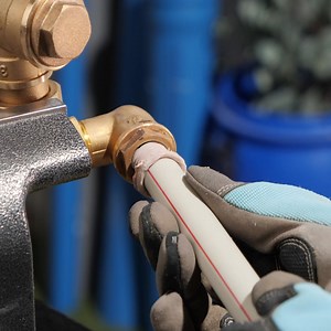 298K views · 149 reactions | Quick Faucet Repair Tips Thanks for watching! Please be aware that this video is for entertainment purposes only and techniques shown should not be attempted at home! | Handy Panda | Facebook