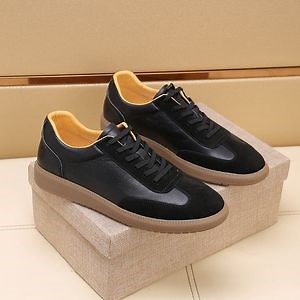 [Hot Item] Cowhide Shoes with Non-Slip Soles Ladies Shoes