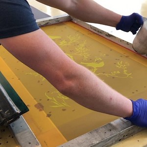 23 reactions | #MondayMorning starts with Birdbranch Stripe Wallpaper in Silver Pearl on Peregrine. This design is also available in 9 other colourways and comes in 10m rolls. #wallpaper #handprinting #design #colour #pattern #interiors | Timorous Beasties | Facebook