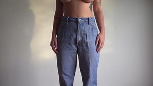 Art Pee 42 Urine Et Jeans