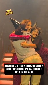 1.8M views · 36K reactions | JENNIFER LOPEZ sorprendida por sus hijos con MARC ANTHONY para conteo de FIN DE AÑO NUEVO 2025 #JenniferLopez #jlo | notichisma | Facebook