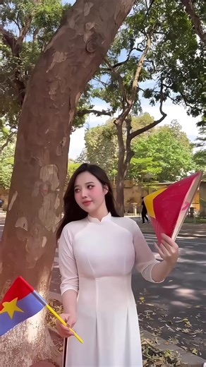 67K views · 1.6K reactions | Các Bác Viết cap cho tuii đi 殺 | Hoàng Cẩm Tú | Facebook