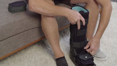 Centec Walker Boot (Non-Air) - Medical Grade Immobilization for Strains, Sprains & Stable Fractures | Breathable Material (Low Top, High Top) (HIGH TOP/SMALL)