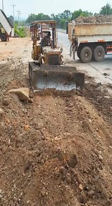 Dozer Operator Shows Skills #foryou #foryoupagereels #reelstrending #reelfyp #reelsinstagram #reelschallenge #reelsfypシ #reelviral #dozer #bulldozer #heavyequipment #heavyduty #machinery #UnitedStates #unitedkingdom #australia #canada #netherland #germany #operator #construction #caterpillar #komatsu | Arpunk