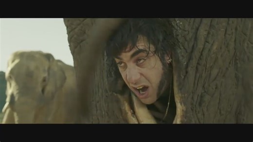 Scène de l'éléphant dans le film Grimsby