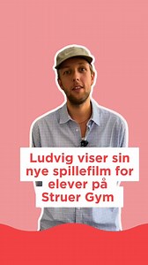 Lokale Ludvig Christian Næsted Poulsen er aktuel med sin første spillefilm ✨Se Gennem Aske✨ som netop har haft dansk premiere. I mandags var han tilbage i Struer, hvor gymnasieelever fra Struer Statsgymnasium - STX HF IB HHX HTX EUD EUX 10.-klasse var inviteret til en særlig visning og samtale i Apollon Struer . Eleverne skal nu arbejde videre med filmen i undervisningen – en unik mulighed for at møde instruktøren bag og dykke ned i filmens tematikker. For Ludvig selv, var det også en unik mulig