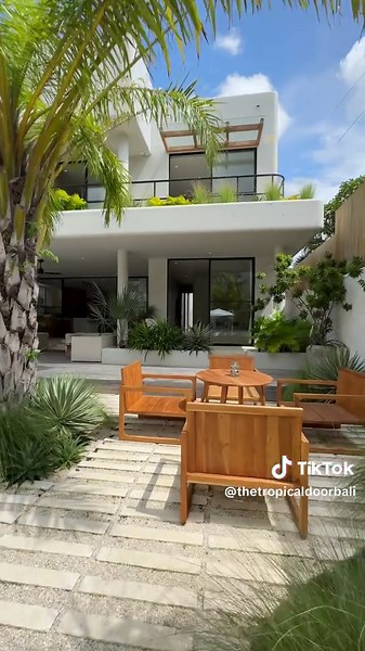 Discover Berawa Breeze: Your Ideal Tropical Escape