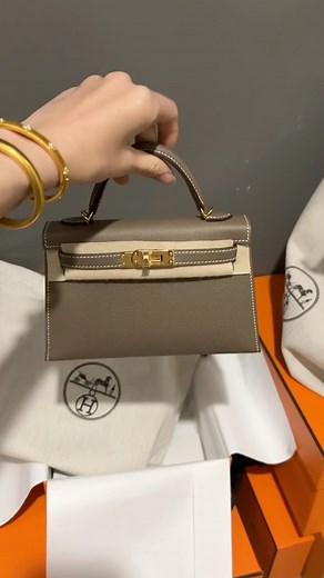 Do you want? #hermes #hermès #hermeskelly #hermesbag #bagslover #bag #bagslovers #instagram #fypage #ootd #ootdfashion #fashion #fashionstyle #luxury #luxurylifestyle #usa #dubai #spain🇪🇸 #fashionwomen | Lin Ruii