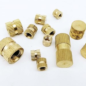 [Hot Item] Solid Brass Copper Single Pass Blind Hole Injection Molding Knurl Thread Insert Nut