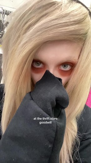 tara is outside #scene #scenekid #sceneteen #scenegirl #scenequeen #scenedays #scenephase #scenehair #rawrxd #myspace #myspacedayz #myspaceprincess #emo #emokid #emogirl #2000semo #alt #y2k #y2kfashion #2000s #2000sfashion #dyedhair #stripedhair #fyp #fypシ #fypシ゚viral #fyppppppppppppppppppppppppppppppppppppppppppppppppppppppppppppppppppppp#taraterror #onefinalkiss