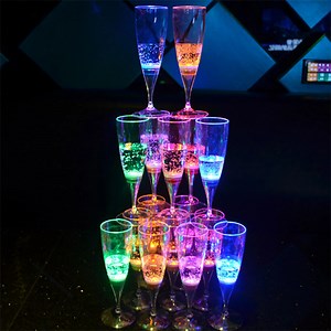 [Hot Item] Custom Logo Printing Bar Party Favors Night Club Lights Barware Liquid Activated Light up LED Wine Champagne Wine Cup