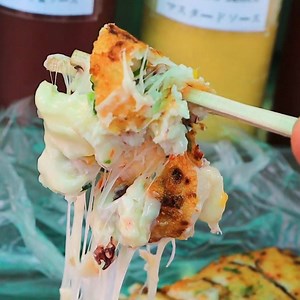 This Korean street-food favorite is called hot bar. | Bucket List Insider