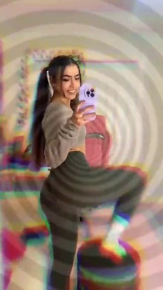 As the towns sherif, you were determined to take down The Goon Cult, as you finally tracked down their leaderBut you weren't strong enoughHer ass went jiggle jiggle and your mind went blank. She guided you into her room, where she gave you a private session 💞 ~CAPTURED~ 💞