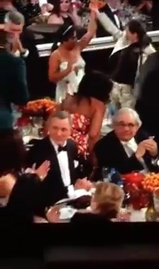 ""Te he prometido que te he de olvidar cuanto has querido y yo te supe dar, solo y herido asi me dejas, sabiendo que mañana iras con otro al altar Lloraras, Lloraras por tu capricho..... #roma #leodan #GoldenGlobes | LEO DAN Oficial
