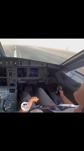 Repost from @justplanes_official•👩🏻‍✈️ Wizz Air A321neo at AUH🇦🇪🎥 JustPlanes on You Tube👈#pilots #pilotlife #aviation #airlines #avgeek #airbus #AbuDhabi | Dexter Hall