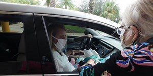 VA medical center hosts drive-thru baby shower for ‘warrior moms'