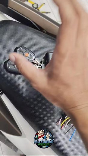 10K views · 72 reactions | Ano pinagkaiba ng smart keyless sa 2way alarm? May nag vlog "Hindi mo na kailangang magpakabit ng smart keyless kasi naka 2way alarm na" eto watch mo bka ma gets mo Waze: Motonick | Motonick Electrical Works | Facebook