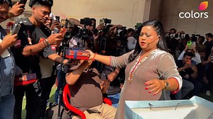 Laughter Chef Mein Hua Kaju Ka Grand Welcome 😲 _ Bharti Singh _ Harssh Limbachiyaa _ Golla | Laughter Chefs Vlogs