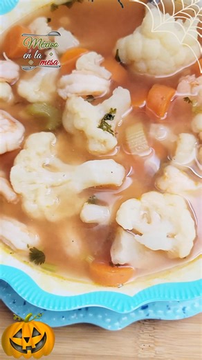 Caldo de coliflor con camarones Comparte Este Reel Para Que Más Puedan Disfrutarlo. Gracias ❤ #mexicoenlamesa #caldo #coliflor #camarones #camaron #comidamexicana #recetas #mexicanfood #recetasmexicanas | México En La Mesa