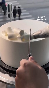 Thickest buttercream piping ever! 🎂 | Craft Factory