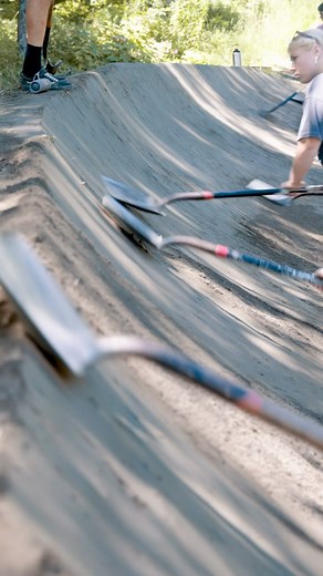 Some recent BTS work on Fort Hill. It’s only a snippet of all the hard work Trail Crew has been doing on Fort Hill and Hawleywood last week. Who’s had a chance to ride the fresh builds? 🎥: @_katielo #forthill #jumptrail #thundermountainbikepark #tmbp #newenglandmtb #trailcrew #trailbuilding #bikejumps | Thunder Mountain Bike Park