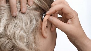 Designed for modern lifestyles, the Signia Pure Charge&Go IX is as stylish as it is comfortable. Simply place the RIC hearing aid behind your ear, insert the T-coil snuggly into your earhole and voila, you’re all set to engage in real-time conversations. Reverse these steps for easy removal and place it in the charger when not in use. #signia #signiaindia #PureCharge&GoIX | Signia India