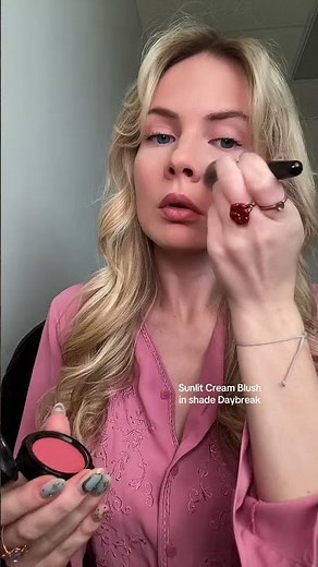 CREAM BLUSH PERFECT FOR SPRINGS - Daybreak Sunlit Cream Blush by Color Me Beautiful #blush