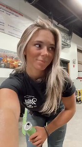 198K views · 1.1K reactions | American single woman #single #foryoupagereels #alonetiktok #freewoman #mechanic #divorced #trend #over30 #usa #foryou #trend #OMG #alone #lonelywoman #divorced #fyp #love #viral #trending #Amazing | Dreamy darling | Facebook