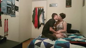 Young guy fingering girlfriend to throbbing orgasm APOLET (18 )